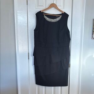 Elegant Black Sleeveless Dress w/layered skirt.